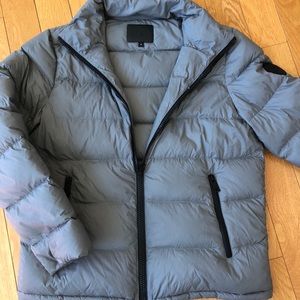 Men’s Ugg puffer size Medium